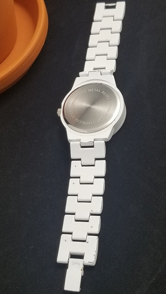 SOPHIE QUARTZ WHITE WATCH - Picture 7 of 7
